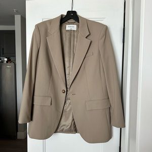 Aritzia Babaton Blazer 2XS